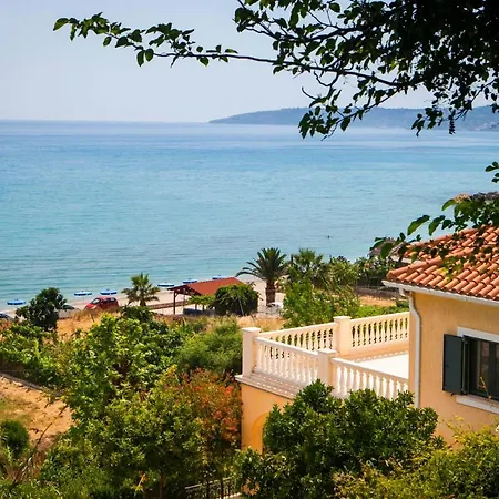Lourdata Sleeps 6 Pool Wifi 别墅 劳德哈塔